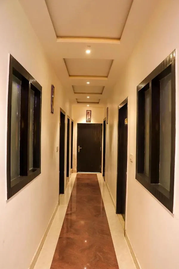 **  Hotel Incredible Taj Agra  India